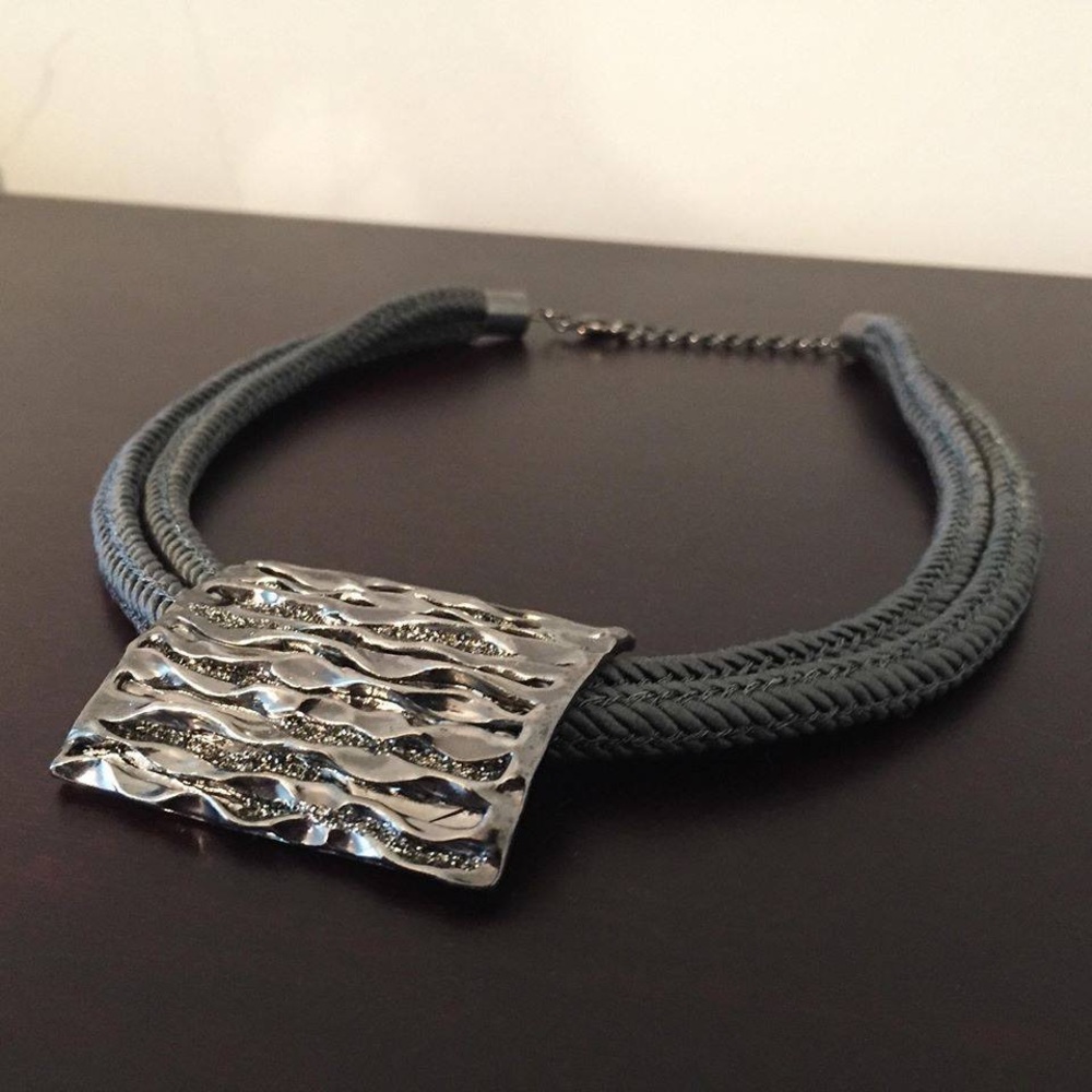 Grey Silver Metal Square Layered Chain Necklace